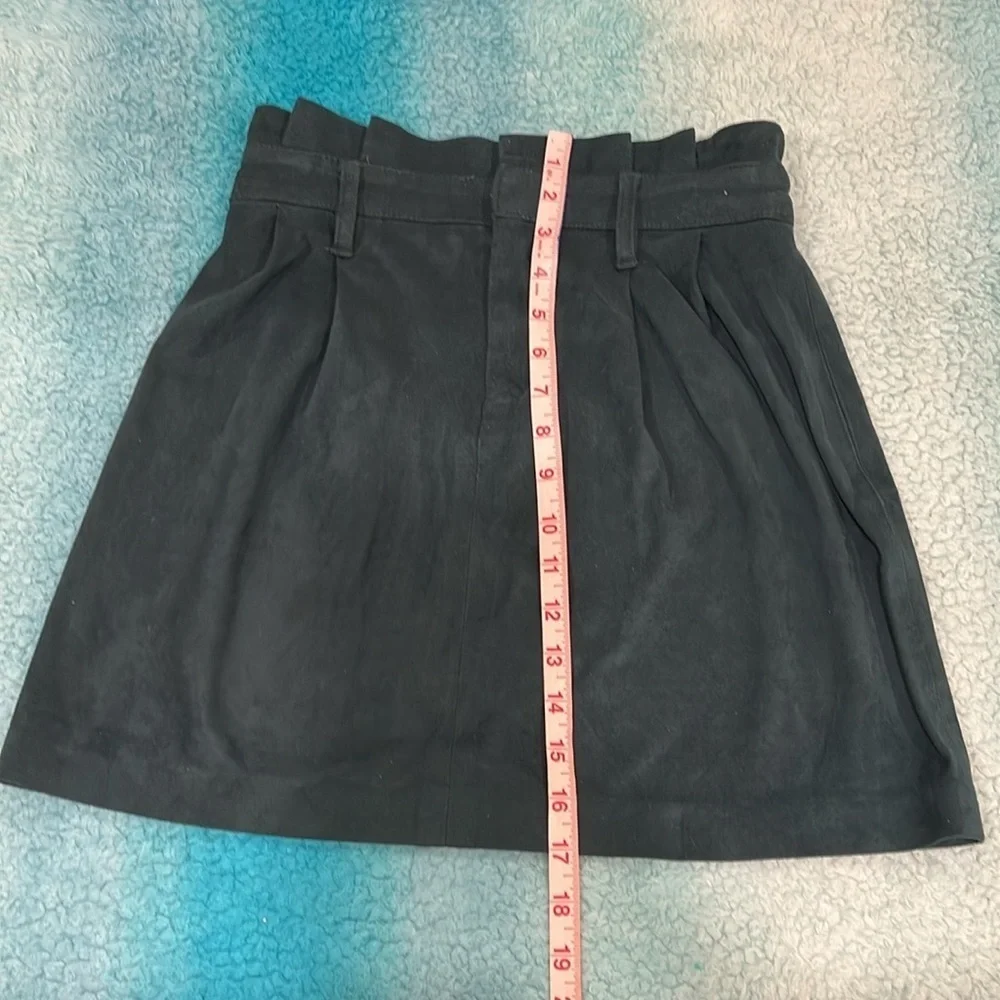 🔥Bershka Elegant Green Women's Skirt🔥